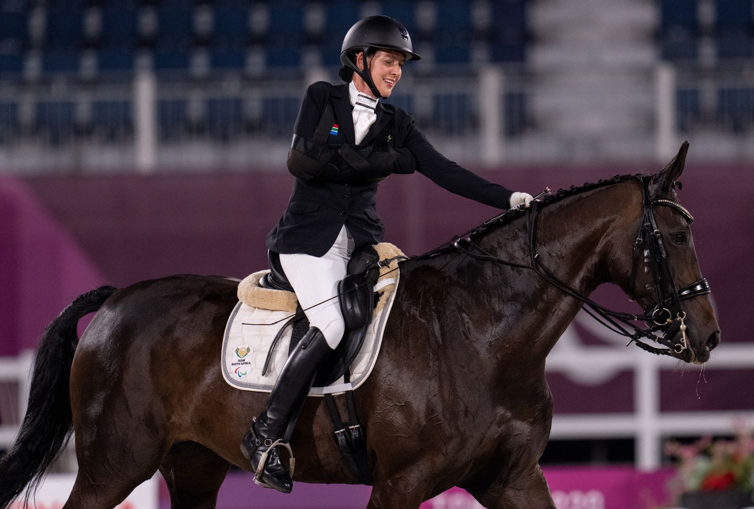  Spectralrunes : Ultimate Fantasy Equestrian Experience